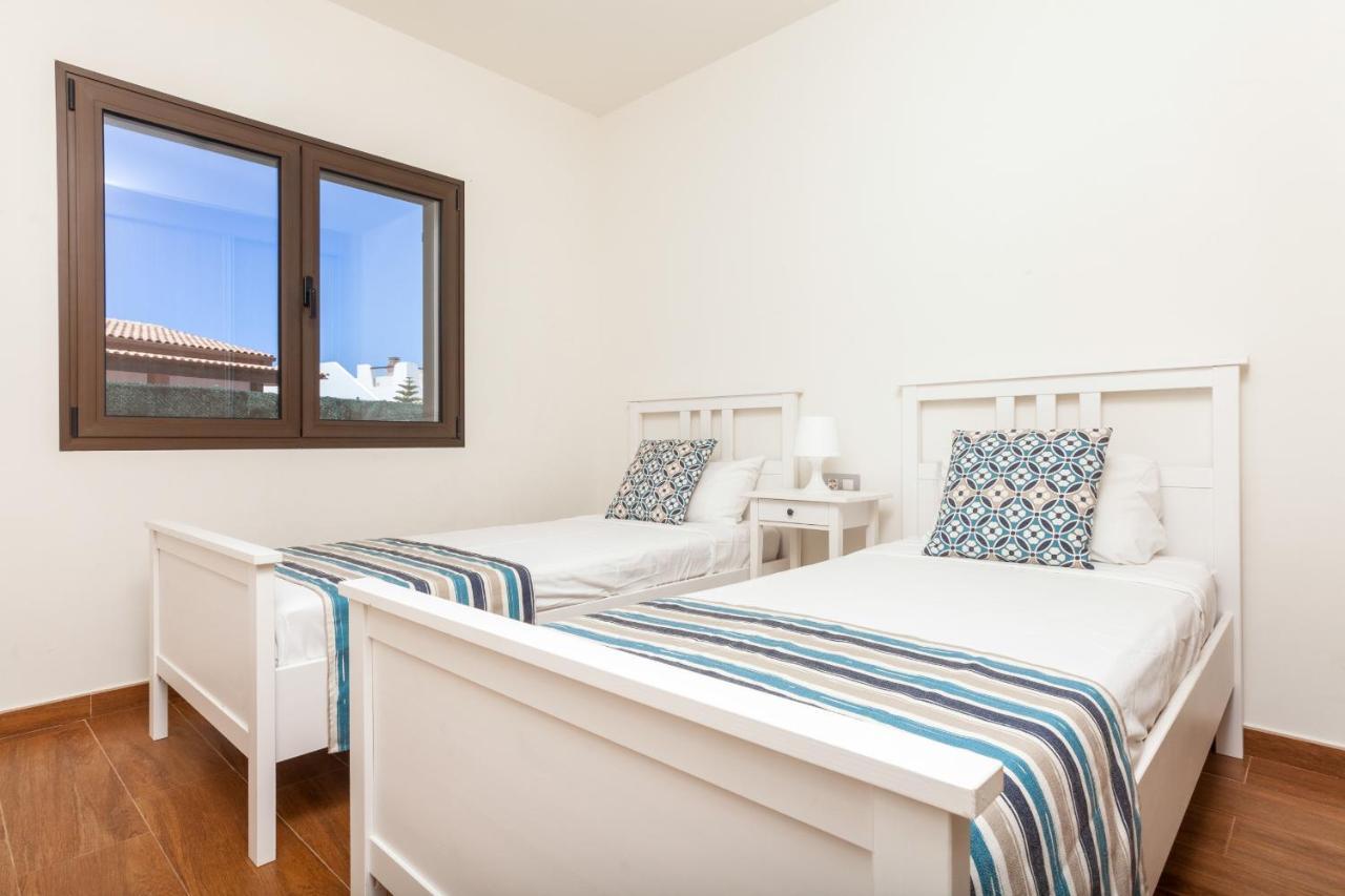Villa Zafiro 13 Golf Private Pool Caleta De Fuste By Holidays Home Exterior photo